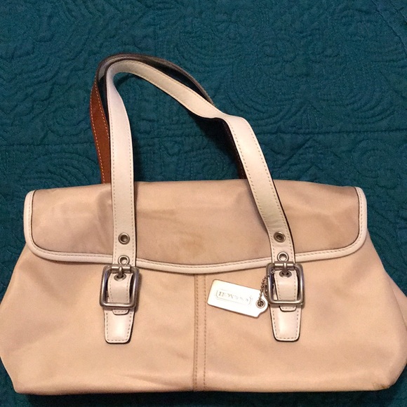 Coach - Picture 1 of 3